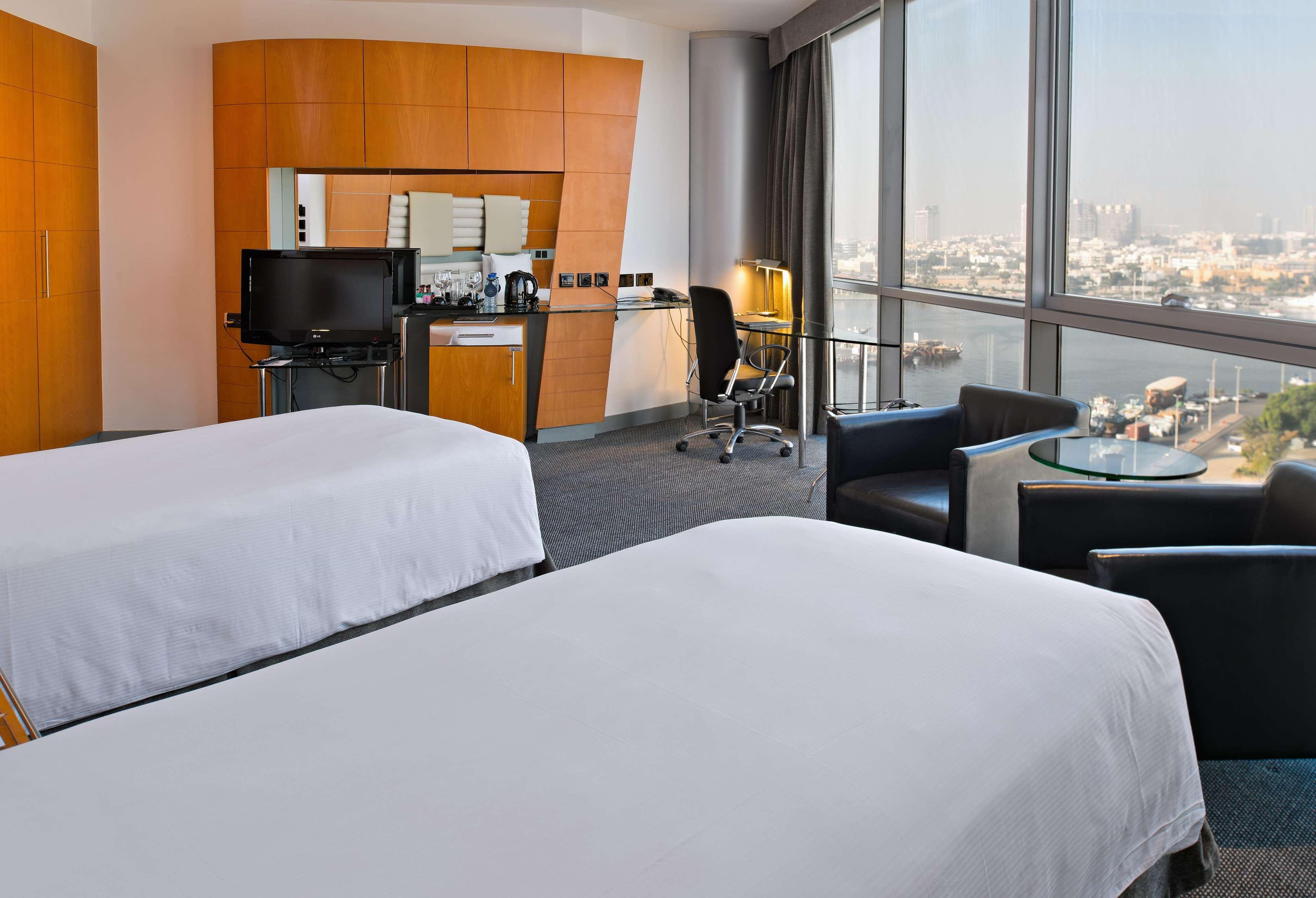 Golden Sands Boutique Hotel-Dubai Creek Екстериор снимка A typical room at the hotel